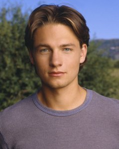 Oh, how we've missed you! (And, oh, how we're still waiting for Everwood on DVD!)